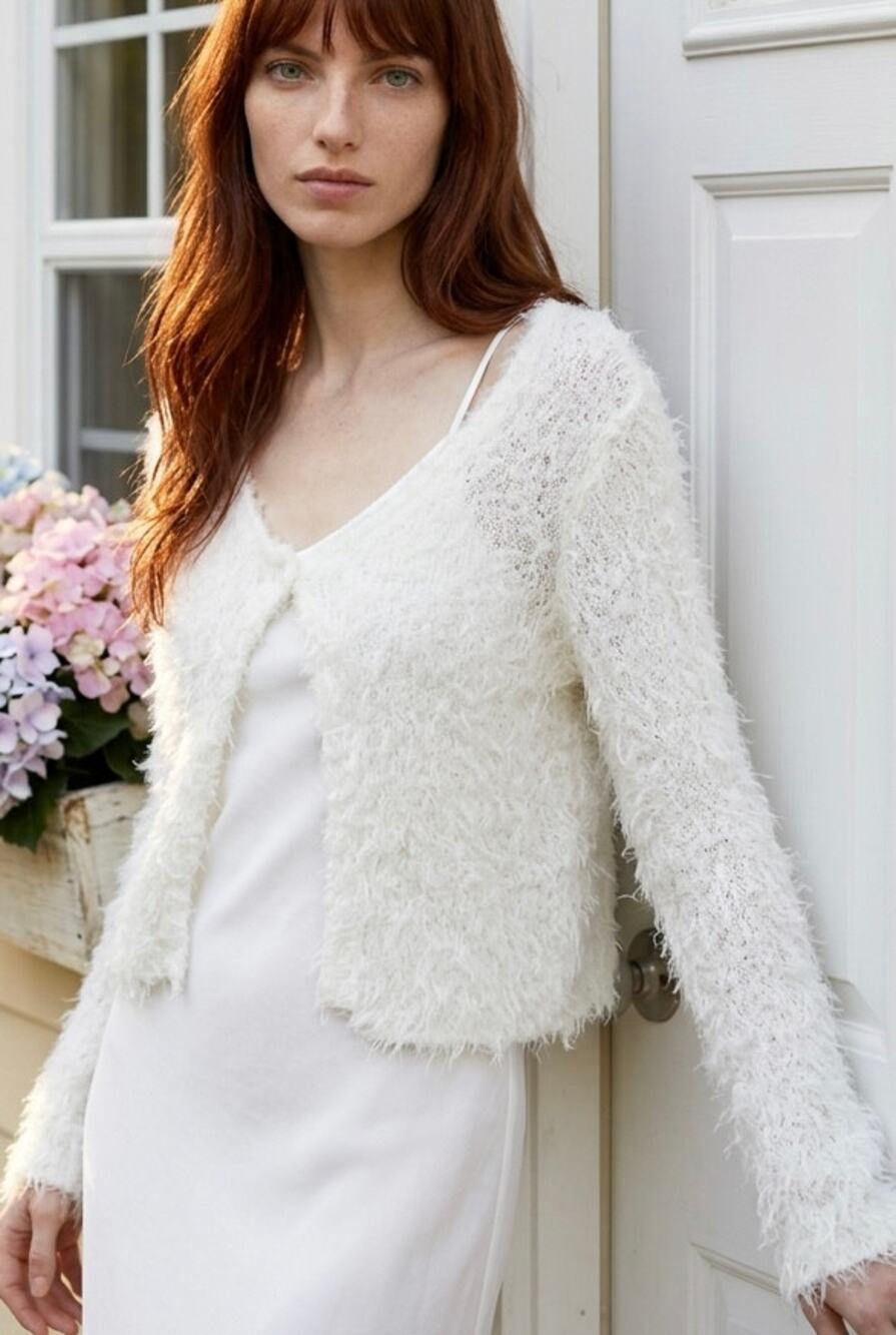 VTG Y2K Bebe Cropped White Fuzzy Knit Cardigan L 3/4 Sleeve Coquette Fairy
